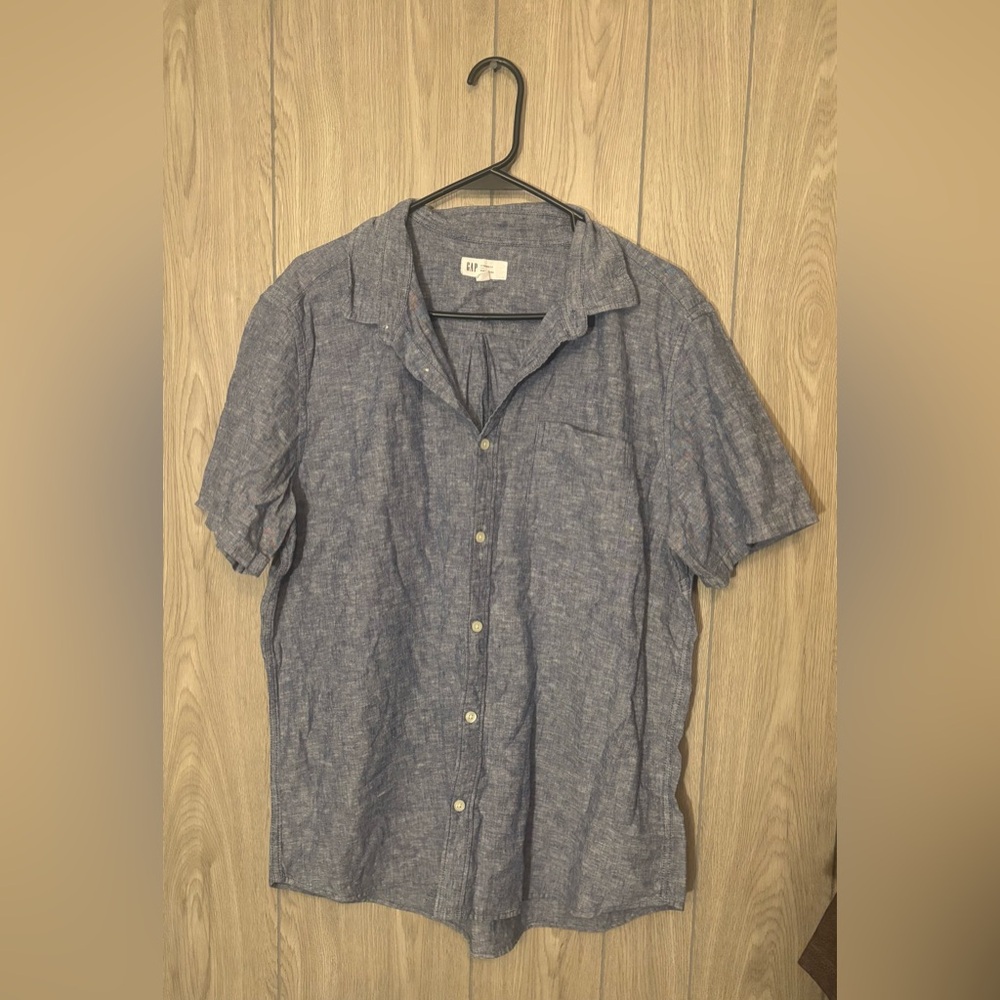GAP Men’s Short-Sleeve Button-Down Shirt - Heathered Blue